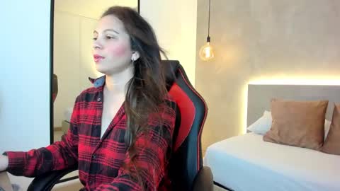 S A M A N T H A online show from September 18, 2:13 am