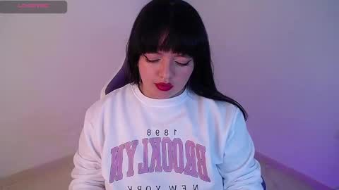 Snapshot of samantha__g chatting on February 19, 5:49 am Sam online show from February 19, 5:49 am