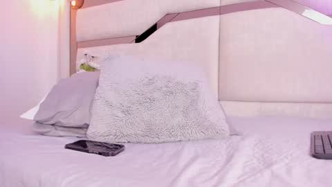 Samantha Beckham online show from January 30, 5:17 pm