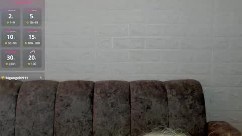 samantha_browwnn online show from February 9, 9:28 pm