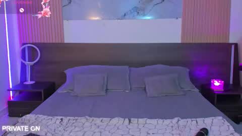 Snapshot of samantha_moons chatting on October 14, 7:36 pm samantha_moons online show from October 14, 7:36 pm