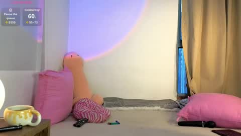 Samantha Ros online show from May 24, 12:10 pm