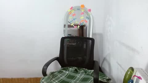 Snapshot of samantha_singh1 chatting on January 25, 1:32 am samantha singh1 online show from January 25, 1:32 am