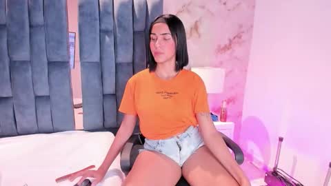 Snapshot of samanthaa_gil_ chatting on February 8, 4:49 am Samantha online show from February 8, 4:49 am
