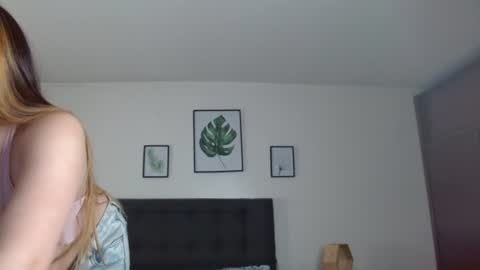 Snapshot of samanthachop chatting on July 9, 2:32 pm samanthachop online show from July 9, 2:32 pm