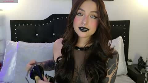 IGSamanthaGrant 10 online show from May 27, 9:12 pm
