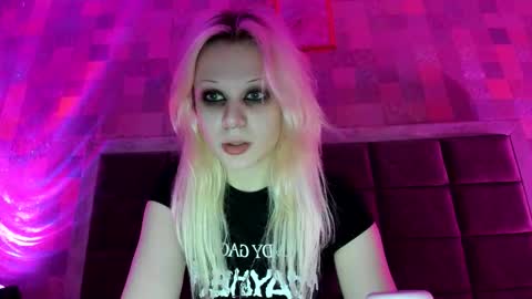 Snapshot of samanthamiasnik1 chatting on October 27, 1:42 am Samantha online show from October 27, 1:42 am