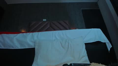 Sara  online show from November 2, 11:34 am