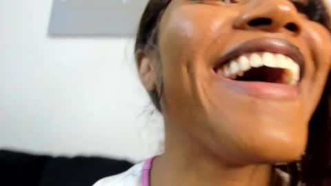 Yaya online show from March 9, 11:14 pm