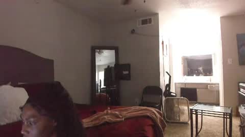 Yaya online show from April 12, 10:26 pm