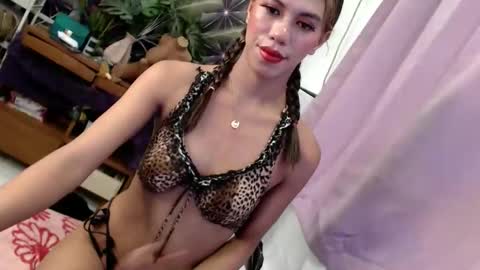 samatha_6969 online show from April 13, 10:32 am