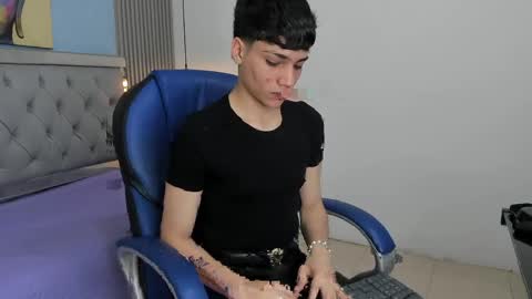 Sam online show from April 18, 12:42 pm