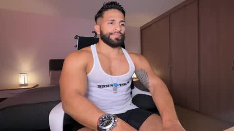 Snapshot of samdornan chatting on March 9, 11:56 pm Sam Dornan online show from March 9, 11:56 pm