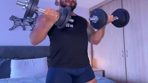 Snapshot of samdornan chatting on September 10, 8:09 pm Sam Dornan online show from September 10, 8:09 pm