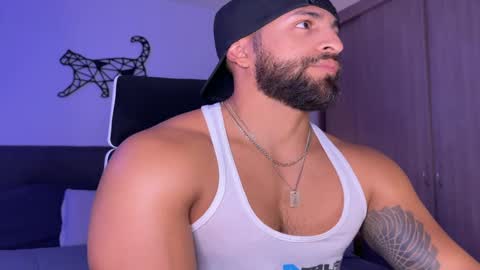 Snapshot of samdornan chatting on September 16, 10:33 pm Sam Dornan online show from September 16, 10:33 pm