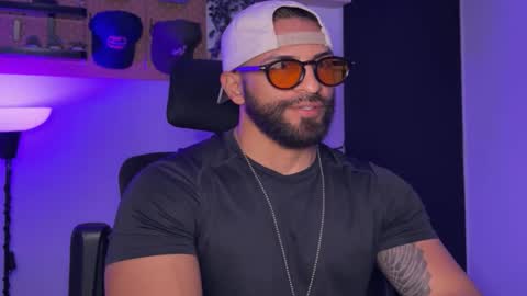 Sam Dornan online show from April 10, 2:06 am