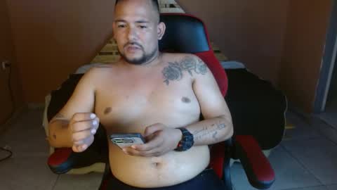 Snapshot of samdread chatting on February 13, 11:01 pm SAM DREAD online show from February 13, 11:01 pm