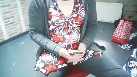 Snapshot of samedisamedi1nouveau chatting on January 11, 2:04 pm Samedisamedi1nouveau online show from January 11, 2:04 pm