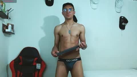 SAM online show from April 29, 2:37 am