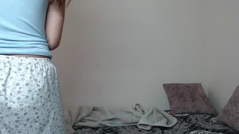 Tami  Gael online show from July 24, 2:04 pm