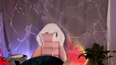 Sam    online show from November 6, 2:18 pm