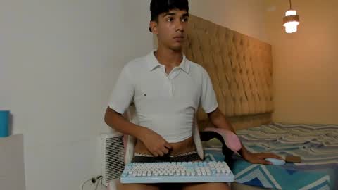 samir_19x online show from July 10, 3:44 am