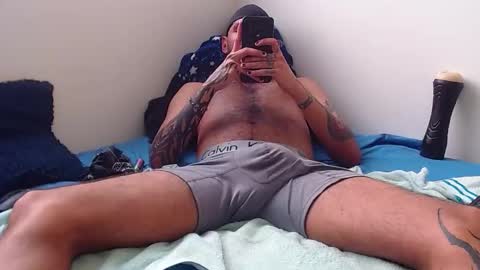 samir_music_ online show from April 14, 9:54 pm