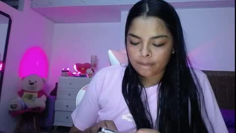 Snapshot of samirabunny_222 chatting on April 15, 11:49 pm Danna dulce online show from April 15, 11:49 pm