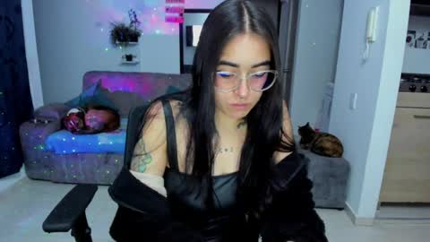 SARA online show from May 5, 4:09 am