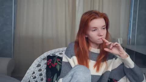 Snapshot of samkelker chatting on February 18, 6:42 am Mozelle online show from February 18, 6:42 am