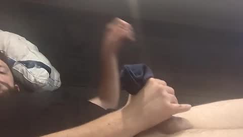 Snapshot of samlorenzofficial chatting on September 29, 8:02 pm SingleNBored online show from September 29, 8:02 pm