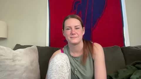 Snapshot of sammieplays chatting on April 27, 5:11 pm Playful Sammie online show from April 27, 5:11 pm