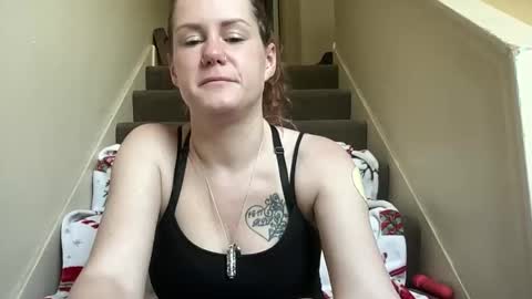 Snapshot of sammieplays chatting on May 16, 5:01 pm Playful Sammie online show from May 16, 5:01 pm