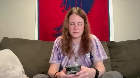 Snapshot of sammieplays chatting on May 23, 3:27 pm Playful Sammie online show from May 23, 3:27 pm