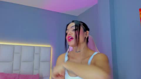 Snapshot of sammy__rose chatting on January 12, 8:03 pm Sammy Rose online show from January 12, 8:03 pm