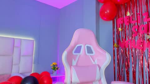 Snapshot of sammy__rose chatting on February 15, 8:27 pm Sammy Rose online show from February 15, 8:27 pm