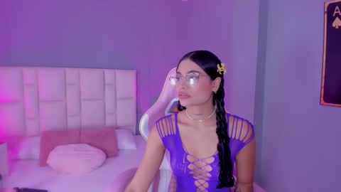 Snapshot of sammy__rose chatting on February 27, 8:09 pm Sammy Rose online show from February 27, 8:09 pm