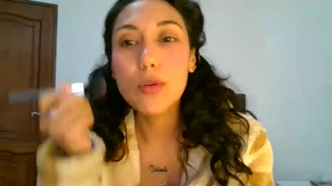 Snapshot of sammy_cinnamon01 chatting on January 15, 12:43 pm sammy online show from January 15, 12:43 pm