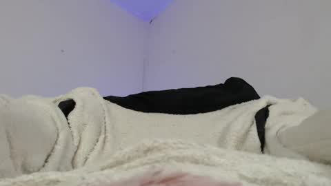 Snapshot of sammy_exotic chatting on March 1, 1:11 am sammy_exotic online show from March 1, 1:11 am