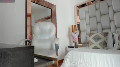 Sammy online show from November 18, 5:06 pm