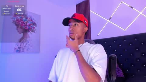 Snapshot of sammyyadams_ chatting on October 7, 1:08 pm sammyyadams_ online show from October 7, 1:08 pm