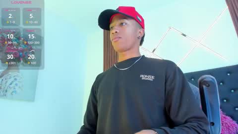Snapshot of sammyyadams_ chatting on October 14, 1:23 pm sammyyadams_ online show from October 14, 1:23 pm