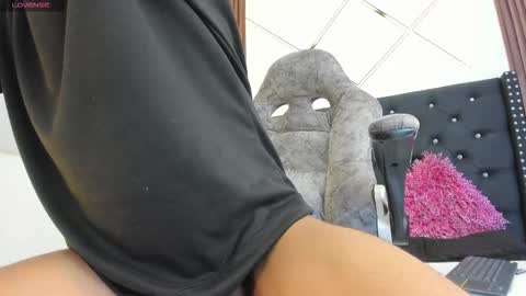 Snapshot of sammyyadams_ chatting on October 16, 3:57 pm sammyyadams_ online show from October 16, 3:57 pm