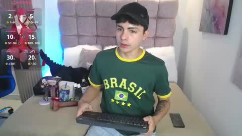 Snapshot of samu_foxxx chatting on May 18, 8:03 pm SAMU online show from May 18, 8:03 pm