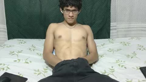 samuel_hills_ii online show from February 23, 12:35 pm