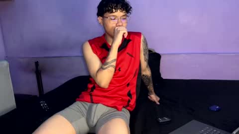 samuel_mora online show from May 17, 10:17 pm