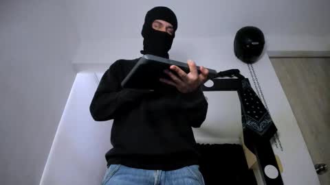   online show from October 5, 1:15 am