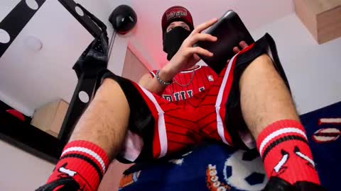   online show from February 25, 3:27 am