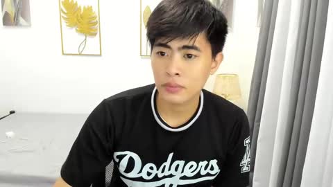 Snapshot of samuelangelo chatting on March 6, 5:22 pm Sam online show from March 6, 5:22 pm