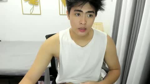 Snapshot of samuelangelo chatting on March 11, 4:21 am Sam online show from March 11, 4:21 am